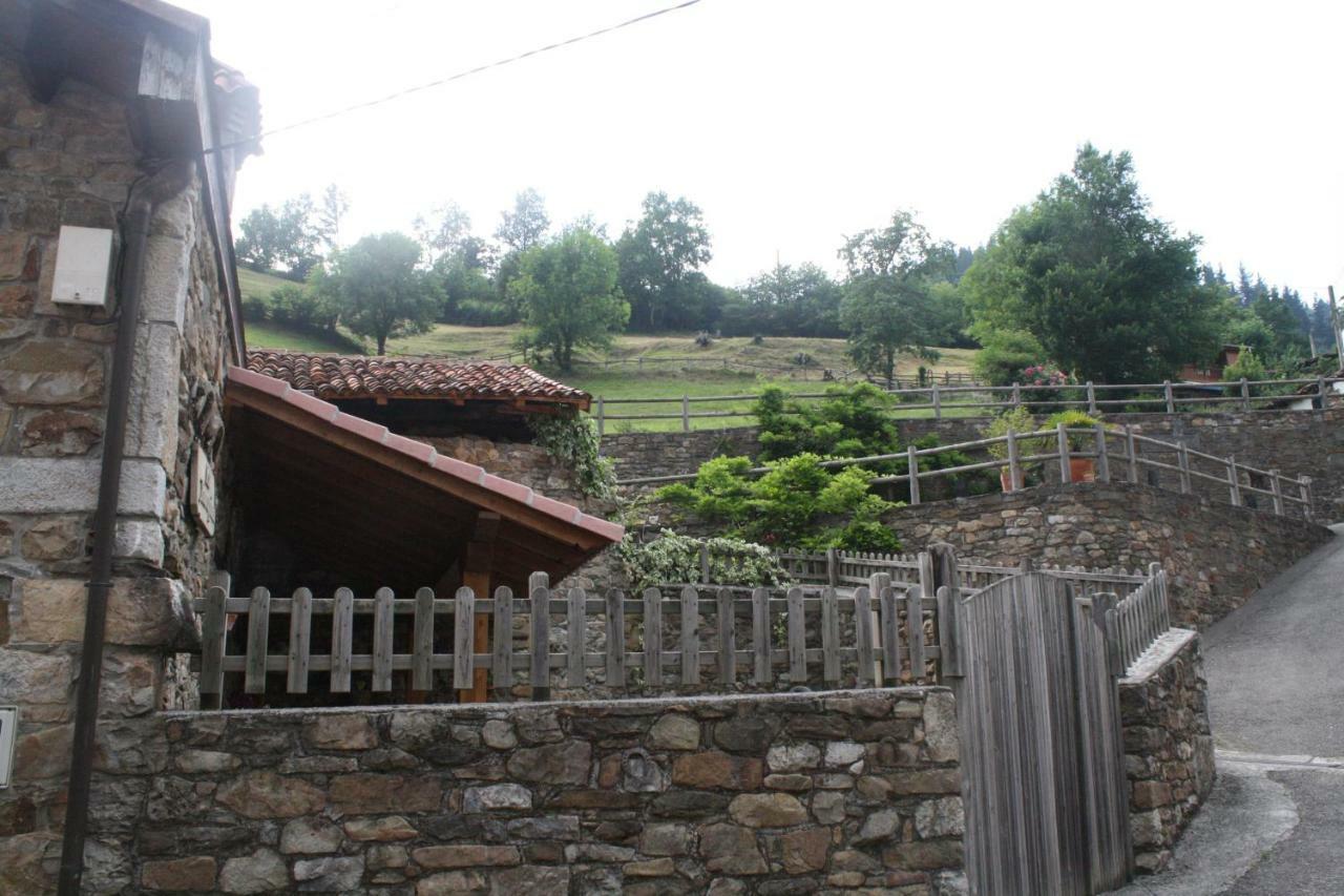 Casa Rural La Xiarapina Serrapio Екстериор снимка